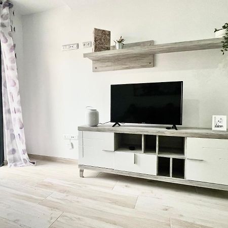Island Suites 阿罗纳 外观 照片