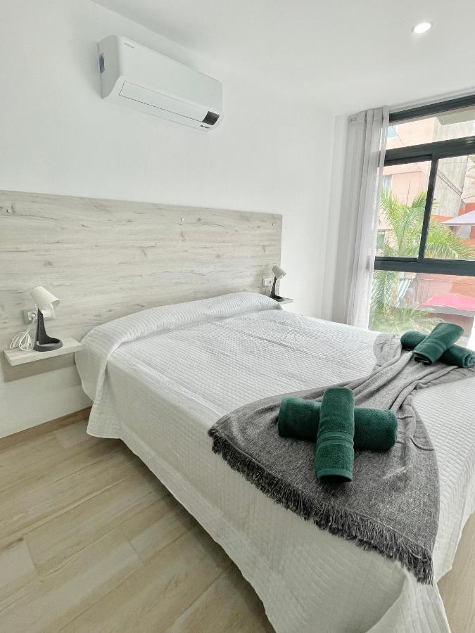 Island Suites 阿罗纳 外观 照片
