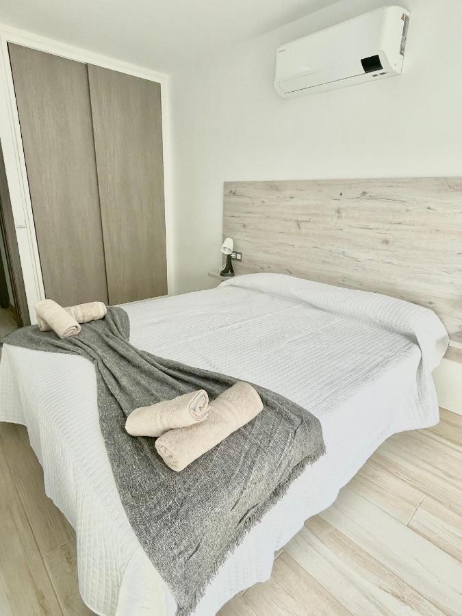 Island Suites 阿罗纳 外观 照片